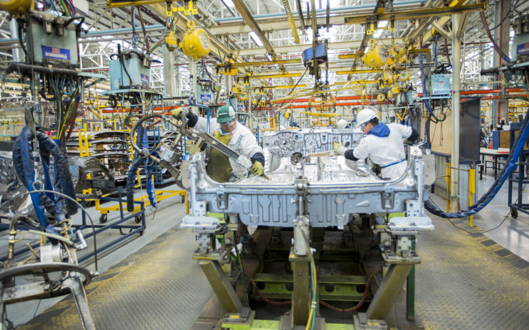 La industria creció un 2,3% en abril y recuperó las bajas de marzo