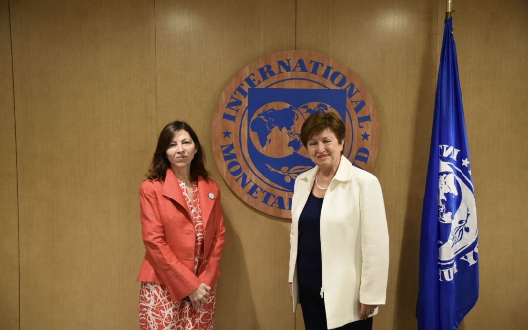 El FMI sostuvo las proyecciones de crecimiento argentinas pese a que redujo las mundiales