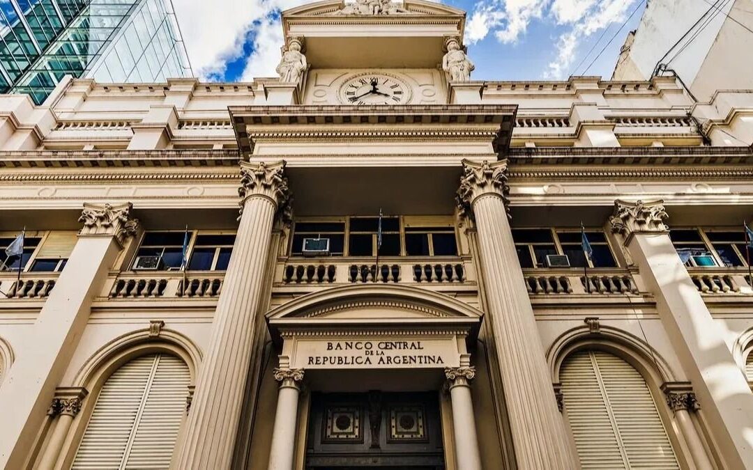 El Banco Central llevó la tasa de interés al 91 por ciento