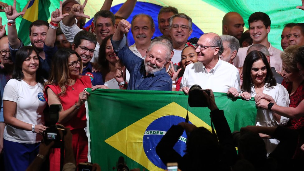 Lula da Silva ganó las elecciones en el ballotage más parejo de la historia de Brasil